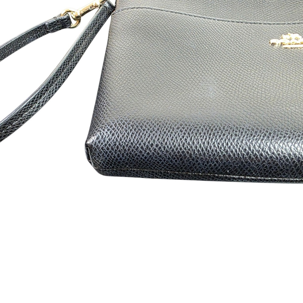 Coach Wristlet Women OS Black Good Crossgrain Leather Gold Hardware Zip Pouch - Picture 4 of 11